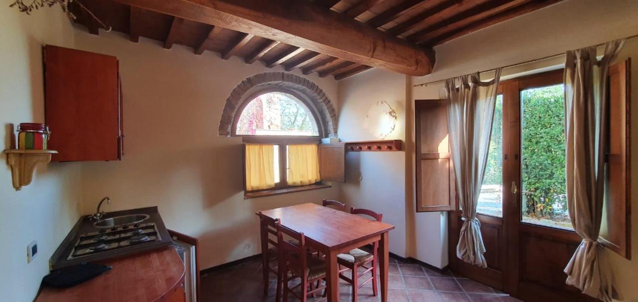 וולטרה Agriturismo Fattoria Lischeto מראה חיצוני תמונה