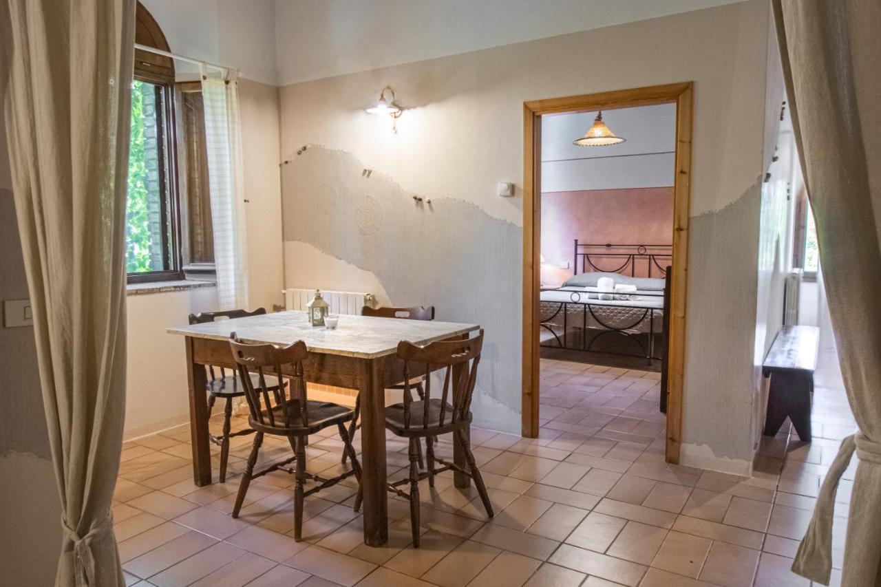 וולטרה Agriturismo Fattoria Lischeto מראה חיצוני תמונה